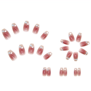 Gradient pink heart pattern coffin nails set with 24 pieces for women fashion