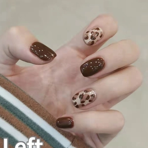 Unghie Finte a Pressione Corte con Stampa Leopardata Caffè Lucide Riutilizzabili Set di Unghie Artificiali per Donna Moda Quotidiana R287