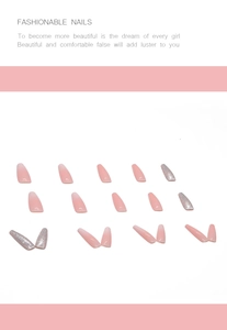 Détails de faux ongles longs ballerine avec dégradé rose et paillettes argentées