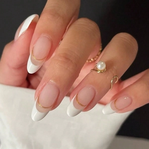 Mandelform Weiß Französisch Spitze Falsche Nägel Mit Goldglitzerlinie Elegante Aufdrücknägel Für Frauen