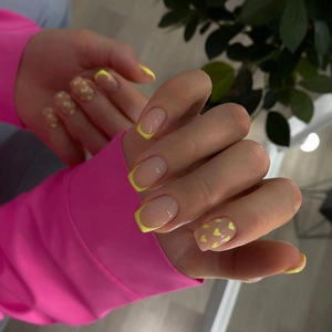 Yellow French Tip Press On Nails Heart Print Fake Nails With Glue Tabs And Nail File Sweet Cute Style For Women