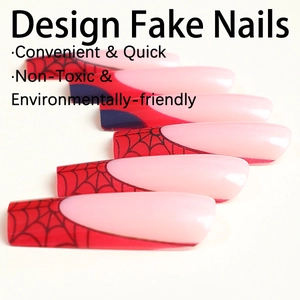 Faux ongles French roses et rouges avec motif de toile d'araignée noire forme cercueil