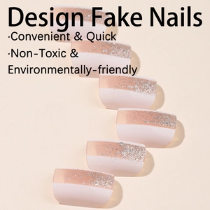 Faux ongles d'orteils géométriques nude et blanc avec paillettes argentées