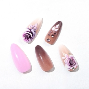 Faux ongles amande 3D élégants avec dégradé de roses et accents en strass