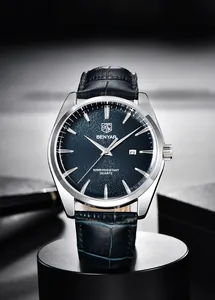 Détail de la montre Benyar à quartz pour homme avec cadran bleu et bracelet en cuir