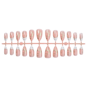 Faux ongles amande rose et blanc style French avec motifs étoiles et lunes dorées