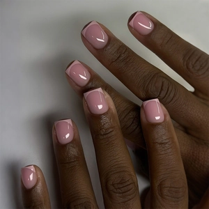 Press On Nails French Tip Short Square Pink Glossy Artificial False Nails With Adhesive Tabs And Mini Nail File