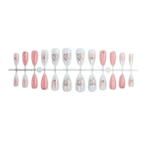 Faux ongles œil de chat rose avec cœurs argentés et strass étoiles, forme amande 24pcs