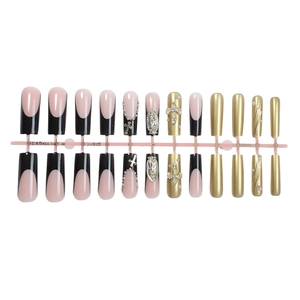 Faux ongles longs avec croix 3D, perles et motifs French manucure rose et noir