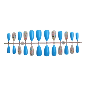 French blue floral press-on nails set with 24 almond-shaped pieces in a fresh pattern