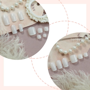 French style creamy white press-on nail set for hands and feet with square-round shape