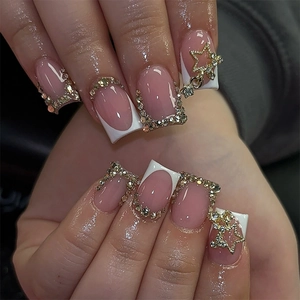 Unghie Finte French Punta Bianca Corte Quadrate Rosa Nude Unghie Artificiali Strass Catena Stella Manicure Per Donna