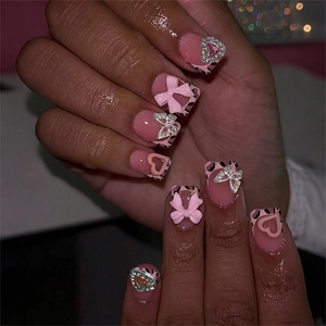 Press On Nails Pink Leopard French Bow Heart Rhinestone Butterfly Square Short Fake Nails Trendy Fashion Women