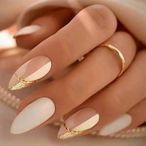 Faux Ongles Amande Français Élégant Rose Nude Beige Crème Ligne Pailletée Or Manucure DIY Femmes Longueur Moyenne