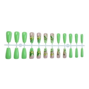 Kit de faux ongles à fleurs, motifs peints à la main vert et rose, set de 24 pièces