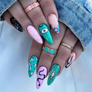 Long Almond Press On Nails Painted Snake Leopard Pattern With Rhinestone Luxury Punk Style Fake Nails For Women Y2K Fashion Nail Art
