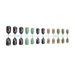 24 faux ongles courts à coller avec motifs floraux vintage et fraises en couleurs variées