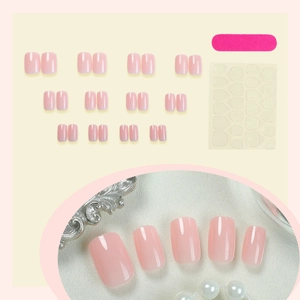 Kit de faux ongles courts carrés rose nude avec onglets adhésifs et mini-lime à ongles