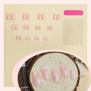Kit de faux ongles blancs style français flocons de neige avec accessoires