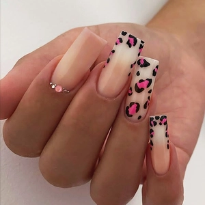 Long coffin press on nails featuring pink gradient design and leopard print with beads