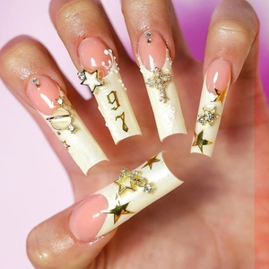 Unghie Finte Lunghe Quadrate French Style Con Ciondoli In Metallo 3D Strass Künstliche Perle Stelle Croci Unghie Coprenti