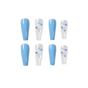 Faux ongles ballerine bleus avec papillons laser et paillettes en forme cercueil