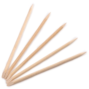 5-piece orange wood sticks set for cuticle pushing and nail art cleaning on white background