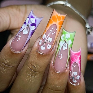 Faux Ongles à Presser Style Français Carré Multicolore Fleur Avec Strass Ongles à Coller Mats Moyens pour Femmes