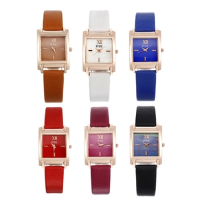 Sélection de montres rectangulaires élégantes pour femmes avec bracelets en cuir en six couleurs
