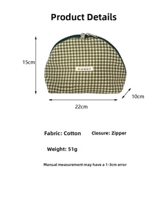 Size chart showing green checkered cotton cosmetic bag dimensions 22x15x10cm with zipper
