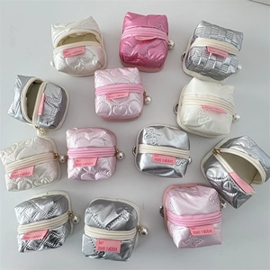 Mini Earphone Case PU Quilted Portable Coin Purse Heart Bow Design Zippered With Artificial Pearl Charm For Headphone Accessories