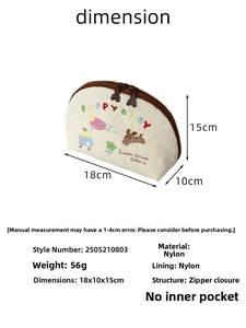 Dettaglio dimensioni per borsa cosmetica in nylon ricamato da 18x10x15cm