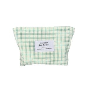 Trousse de maquillage à carreaux verts et blancs avec étiquette en tissu minimaliste