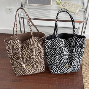 Zebra Print Plush Tote Bag Large Capacity Fashion Underarm Shoulder Bag For Women