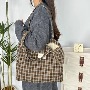 Grand sac cabas classique en laine à carreaux pour femmes idéal pour l'automne et l'hiver