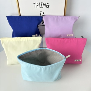 Thick canvas makeup bag set in five colors with durable metal zipper and inner lining