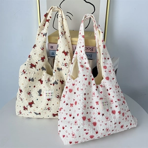 Borsa tote dolce con motivi a cartoni animati in rilievo e tessuto a bolle strutturato