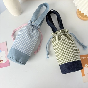 Plaid patchwork insulated water bottle carrier bag with portable handles and drawstring