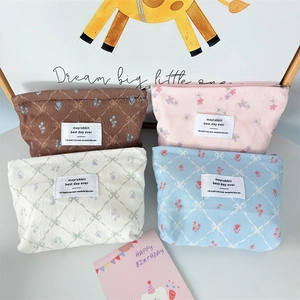 Trousses à maquillage en velours côtelé de quatre couleurs aux motifs floraux