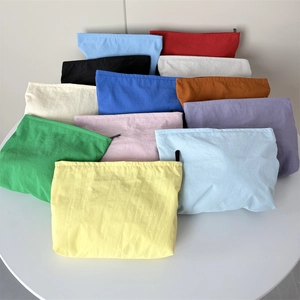 Trousses de maquillage en nylon imperméable multi-couleurs avec fermeture éclair