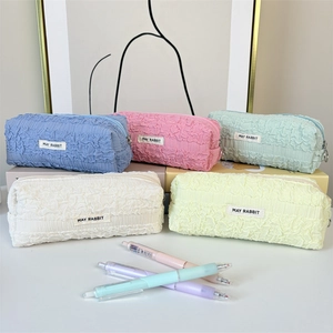 Pastel pleated pencil case with large capacity and metal zipper in five assorted colors