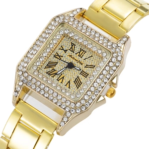 Montre carrée dorée élégante avec cadran serti de cristaux et chiffres romains