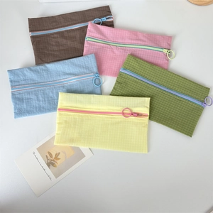 Minimalist waterproof nylon checkered storage bags with round ring zipper in five colors