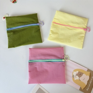Three-piece set of colorful waterproof nylon mini coin purses with zipper and checkered texture