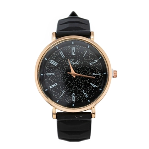 Orologio al quarzo con quadrante cielo stellato, cinturino nero e cassa oro rosa