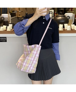 Pink plaid canvas tote bag detail showing check pattern and large capacity for daily use