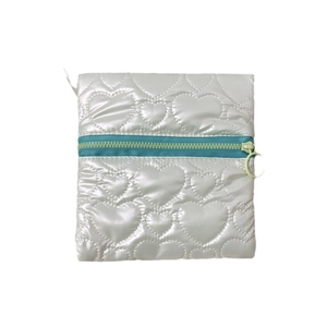 Quilted heart pattern PU jewelry organizer bag with contrasting zipper closure