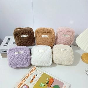 Mini Plush Square Bag Faux Fur Quilted Storage Pouch Zipper Coin Purse Soft Portable Cosmetic Bag For Women
