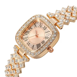 Elegante roségoldene Damenquadratuhr mit Strasssteinen und römischen Ziffern auf Sonnenstrahlblatt