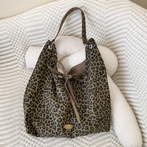 Leopard Print Canvas Shoulder Bag Large Capacity Underarm Hobo Tote Fashion Casual Lightweight With Drawstring Closure